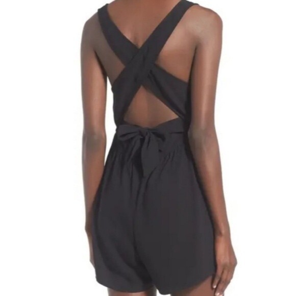 Leith Black Open Back Romper Size XS V-neck. - Picture 2 of 13